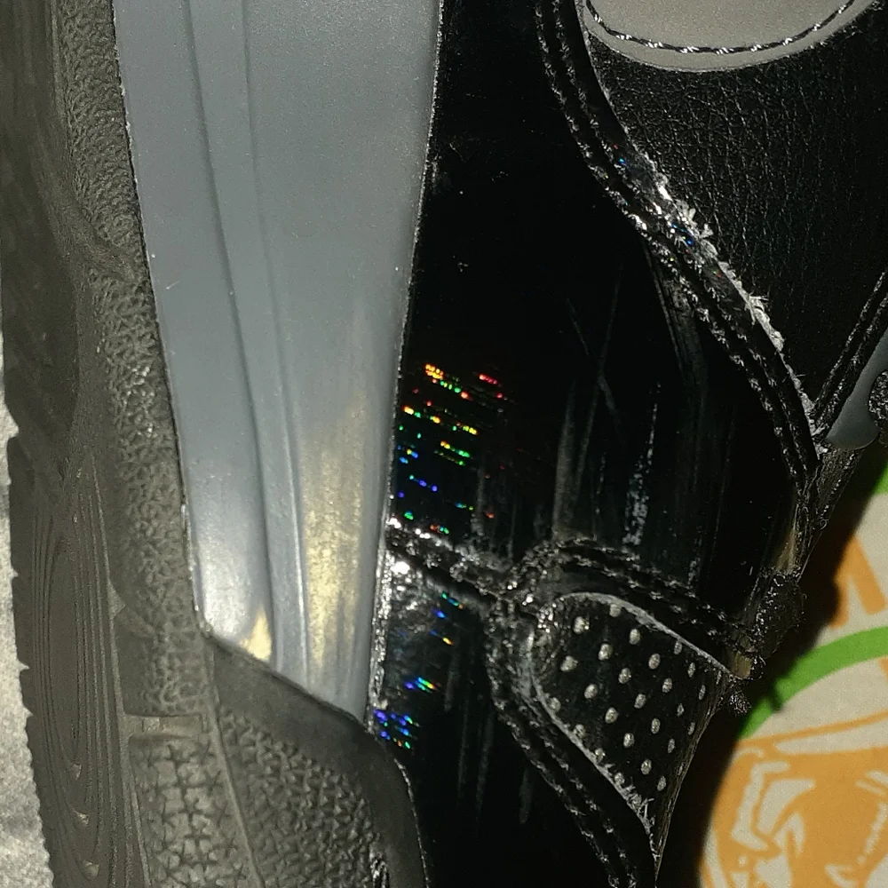 Retro Nostalgic Nike Black High-Top Sneakers - Picture 9 of 13